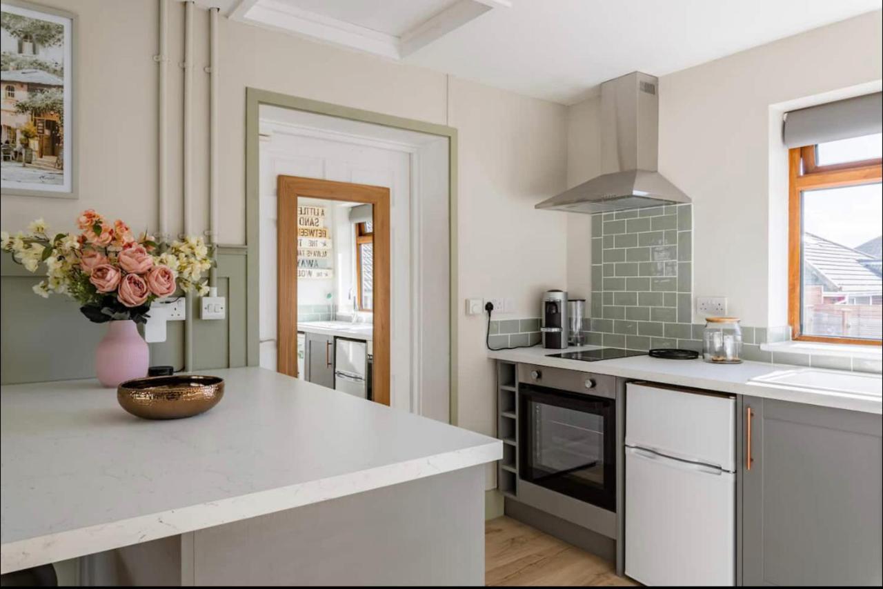 Seaview 1 Bed Open Condo - Free Parking Brighton Exterior foto