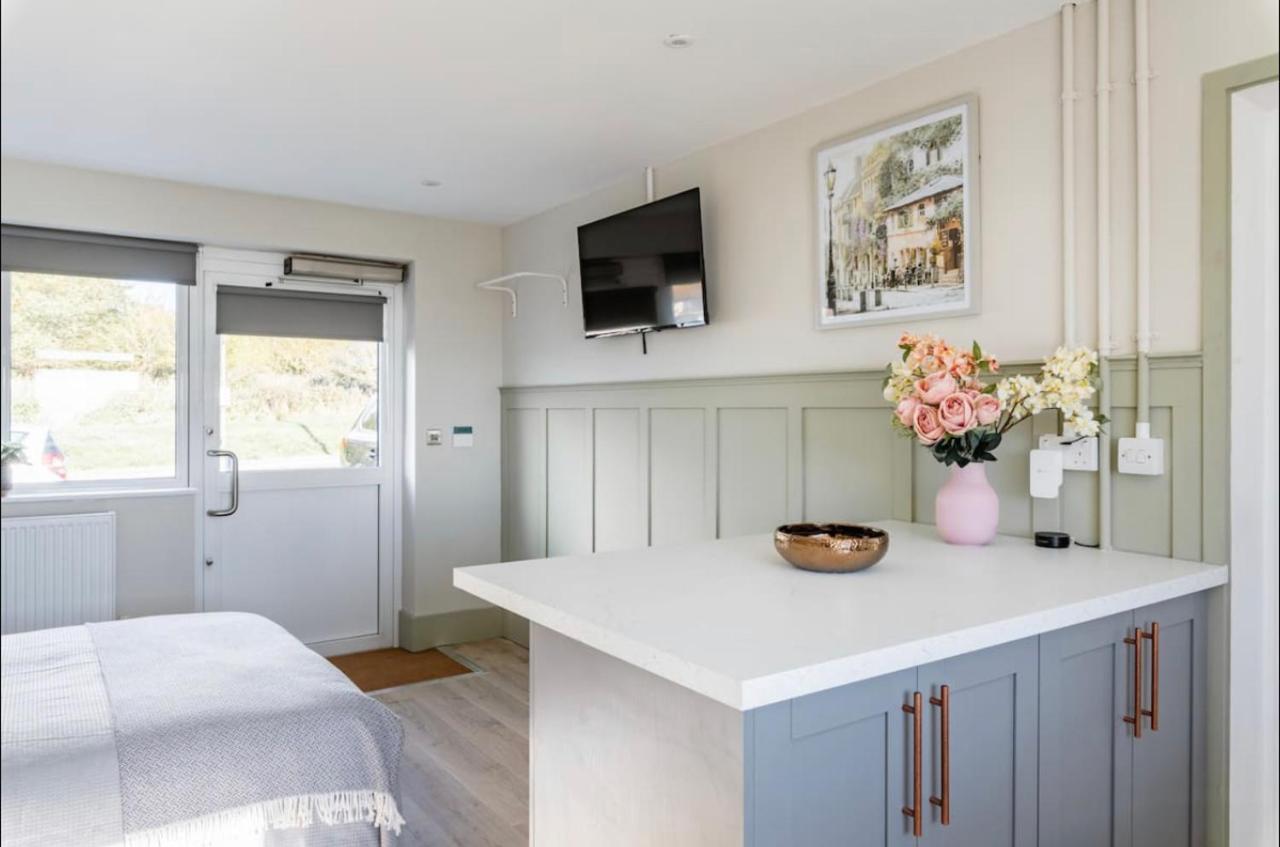 Seaview 1 Bed Open Condo - Free Parking Brighton Exterior foto